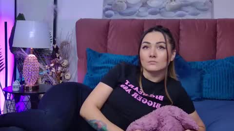 Snapshot of isabelasasha chatting on February 2025 07:13:01 AM Isa online show from February 2025 07:13:01 AM