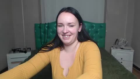 Snapshot of isabelblackberry chatting on December 2024 03:32:02 PM IsabelBlackberry online show from December 2024 03:32:02 PM