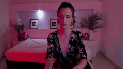 Snapshot of isabelfernandez chatting on September 2025 05:43:02 AM IsabelFernandez online show from September 2025 05:43:02 AM