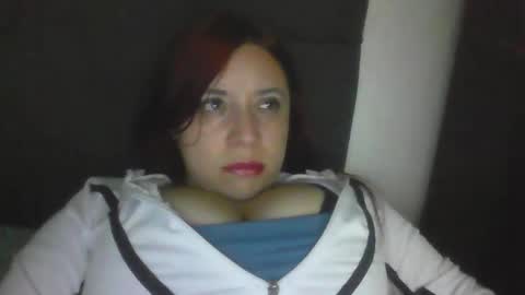 Snapshot of isabellaa_hills_ chatting on October 2025 12:09:02 AM isabellaa_hills_ online show from October 2025 12:09:02 AM