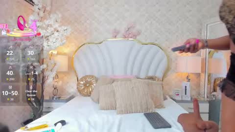 Isabella  online show from October 2025 02:25:02 PM