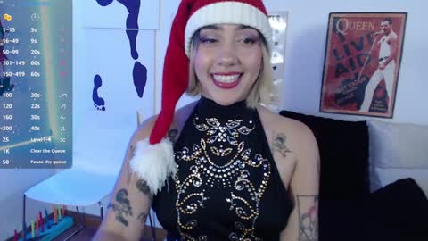 Snapshot of isabellakoff chatting on December 2024 03:08:01 PM Tati - online show from December 2024 03:08:01 PM