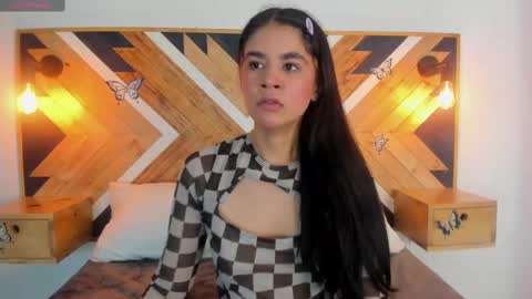 Snapshot of isabellamarinny chatting on October 2025 11:40:01 AM Isabella online show from October 2025 11:40:01 AM
