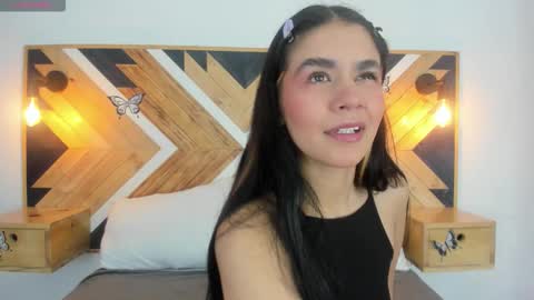 Snapshot of isabellamarinny chatting on October 2025 11:32:02 AM Isabella online show from October 2025 11:32:02 AM