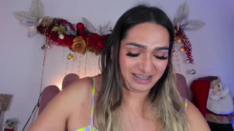 Snapshot of isabellas_smith chatting on January 2025 12:27:02 AM Martina IG martissmith01 online show from January 2025 12:27:02 AM