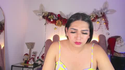Snapshot of isabellas_smith chatting on January 2025 03:23:02 AM Martina IG martissmith01 online show from January 2025 03:23:02 AM
