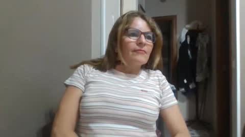 isabella online show from November 2025 11:07:02 PM