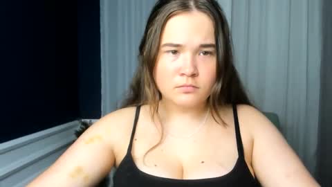Isabell online show from September 2025 07:30:02 AM