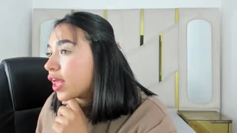 isabellrodriguez18 online show from September 2025 02:12:02 AM