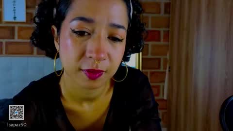 Isabela Paz online show from November 2025 01:40:01 PM