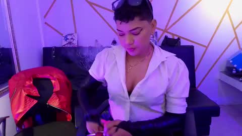 isabela online show from September 2025 11:38:02 PM