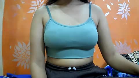 ishika_singh_ online show from March 2025 06:37:01 AM
