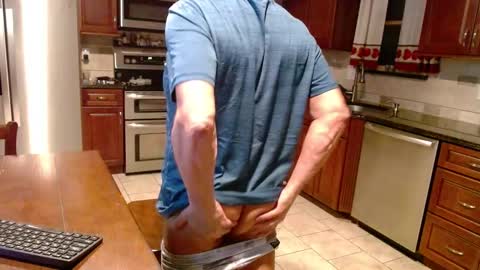 Jim online show from October 2025 10:43:02 PM