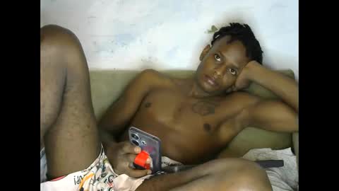 ismael_magi online show from November 2025 02:23:01 AM