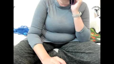 Snapshot of israelymilf chatting on December 2024 01:55:02 PM Marta online show from December 2024 01:55:02 PM