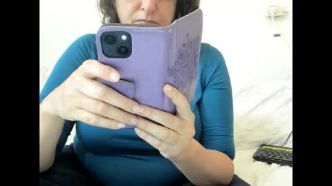 Snapshot of israelymilf chatting on March 2025 08:30:01 AM Marta online show from March 2025 08:30:01 AM