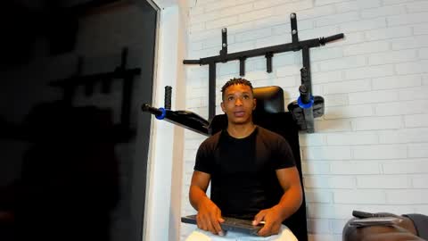 Snapshot of italomoore chatting on September 2025 11:15:01 AM Italo Moore online show from September 2025 11:15:01 AM