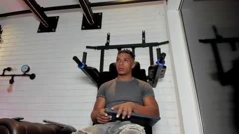 Snapshot of italomoore chatting on October 2025 11:35:01 AM Italo Moore online show from October 2025 11:35:01 AM