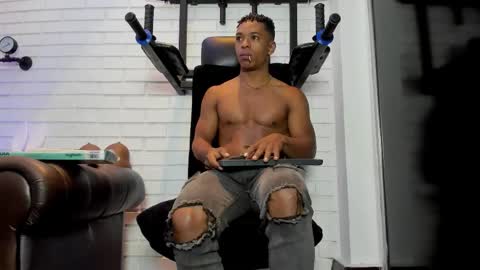 Snapshot of italomoore chatting on October 2025 11:21:02 AM Italo Moore online show from October 2025 11:21:02 AM