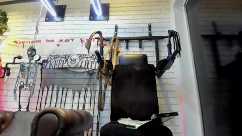 Snapshot of italomoore chatting on October 2025 11:11:01 AM Italo Moore online show from October 2025 11:11:01 AM