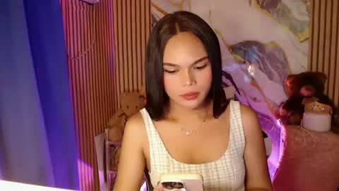 Snapshot of itgirl_cathy chatting on October 2025 06:22:02 AM CathCathy online show from October 2025 06:22:02 AM