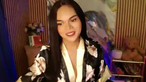 Snapshot of itgirl_cathy chatting on November 2025 01:37:01 AM CathCathy online show from November 2025 01:37:01 AM