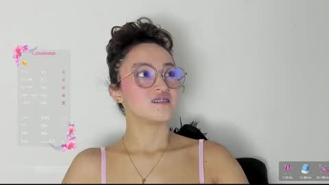 Snapshot of its__angelica_ chatting on September 2025 06:46:01 PM Angelica online show from September 2025 06:46:01 PM