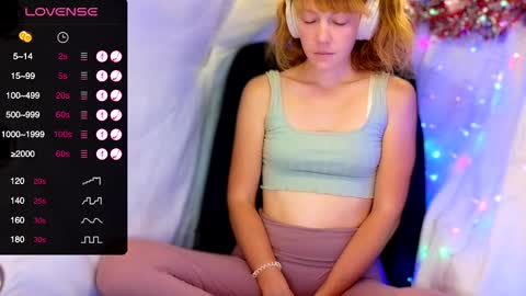 Lily online show from December 2024 10:08:02 PM