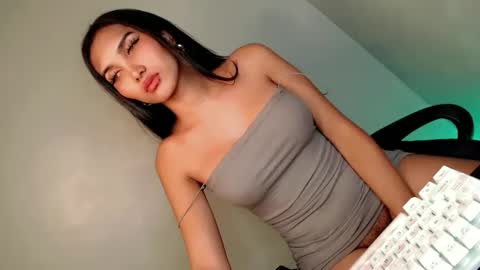 Bella online show from January 2025 11:18:02 AM