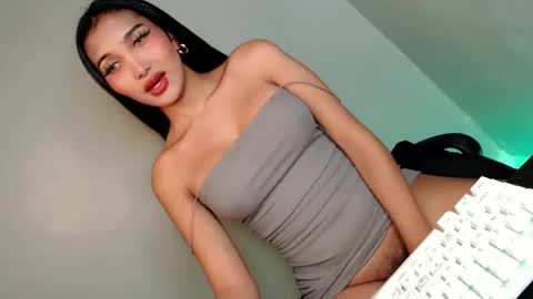 Bella online show from January 2025 04:50:01 AM