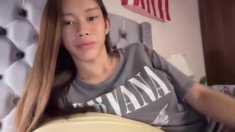 Snapshot of its_me_cora chatting on September 2025 04:27:01 AM Cora online show from September 2025 04:27:01 AM