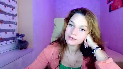 Snapshot of itslunaday chatting on September 2025 05:07:02 PM itslunaday online show from September 2025 05:07:02 PM