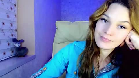 Snapshot of itslunaday chatting on November 2025 04:28:02 PM itslunaday online show from November 2025 04:28:02 PM