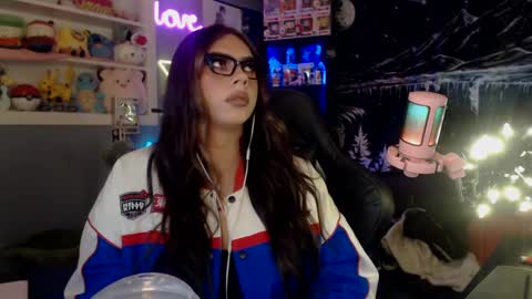 Snapshot of itsnickibabyy chatting on January 2025 10:46:02 PM Nicki Foxx online show from January 2025 10:46:02 PM