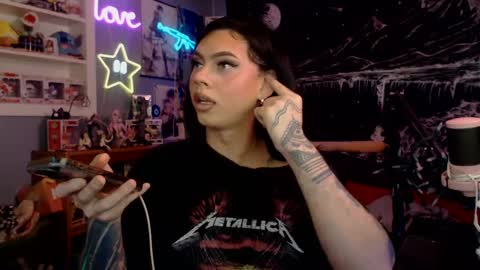 Snapshot of itsnickibabyy chatting on March 2025 12:53:01 AM Nicki Foxx online show from March 2025 12:53:01 AM