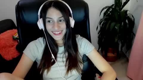 ivanna_essis online show from October 2025 02:44:01 AM