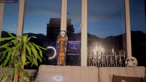 Snapshot of ivanna_west chatting on October 2025 10:26:01 AM Ivanna West online show from October 2025 10:26:01 AM