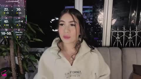 Snapshot of ivanna_west chatting on October 2025 10:27:01 AM Ivanna West online show from October 2025 10:27:01 AM