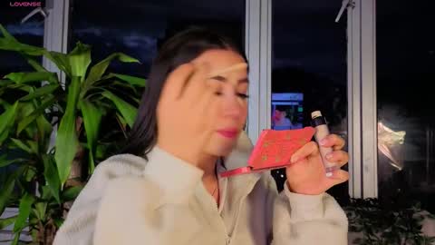 Snapshot of ivanna_west chatting on October 2025 10:22:02 AM Ivanna West online show from October 2025 10:22:02 AM