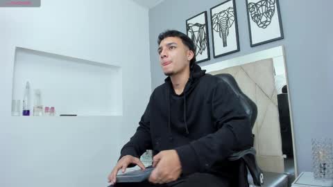 Snapshot of ivo_beischel chatting on October 2025 04:53:02 AM Ivo Beischel online show from October 2025 04:53:02 AM