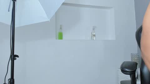 Snapshot of ivo_beischel chatting on October 2025 03:47:02 AM Ivo Beischel online show from October 2025 03:47:02 AM