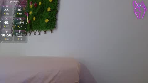 Ivon online show from October 2025 12:14:02 PM