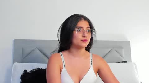 Ivonne Lennox online show from February 2025 02:36:02 AM