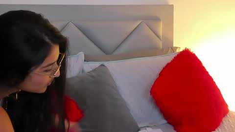 Ivonne Lennox online show from February 2025 09:32:02 PM