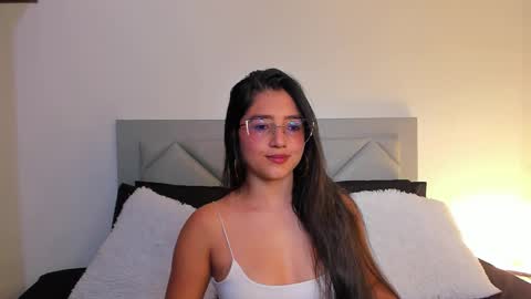 Ivonne Lennox online show from March 2025 07:25:01 PM