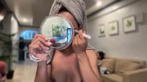 kirstenelsie online show from October 2025 12:44:01 AM