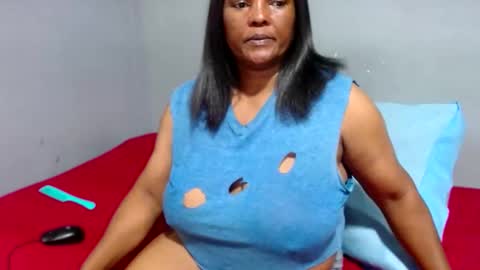 IVORYTITS48 online show from January 2025 06:15:02 AM