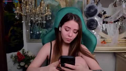 Snapshot of ivorywood_ chatting on October 2025 11:10:01 AM ivorywood_ online show from October 2025 11:10:01 AM