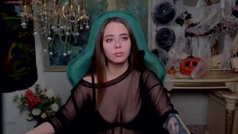 Snapshot of ivorywood_ chatting on October 2025 12:28:01 PM ivorywood_ online show from October 2025 12:28:01 PM