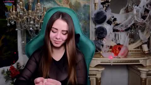 Snapshot of ivorywood_ chatting on November 2025 04:28:01 PM ivorywood_ online show from November 2025 04:28:01 PM